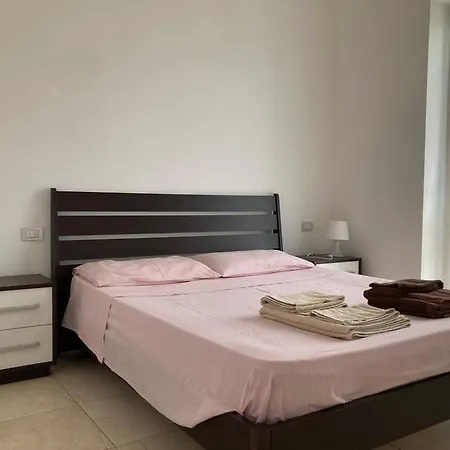 Immersa Tra Le Colline, Appartamento, Vicinissima Al Mare E Con Nuova Piscina Сенігаллія