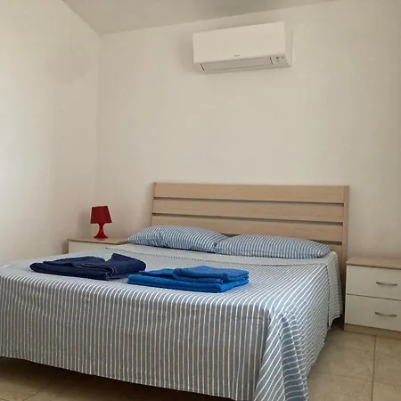 Immersa Tra Le Colline, Appartamento, Vicinissima Al Mare E Con Nuova Piscina Daire