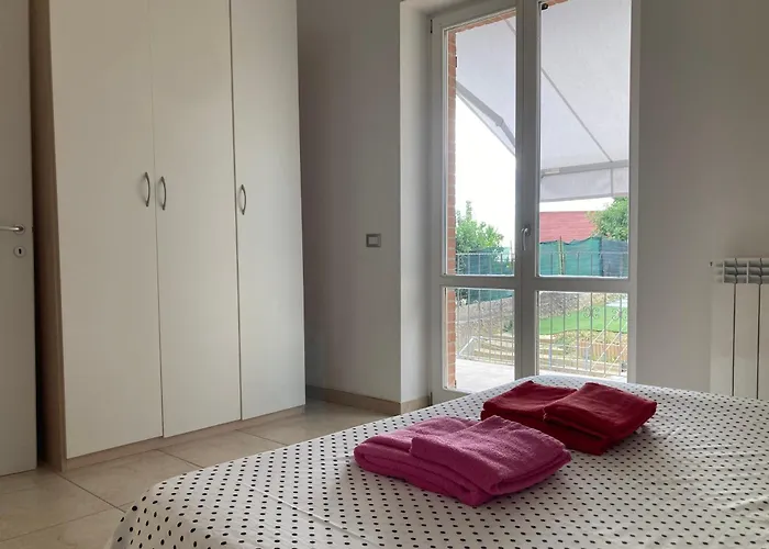 Immersa Tra Le Colline, Appartamento, Vicinissima Al Mare E Con Nuova Piscina * Senigallia